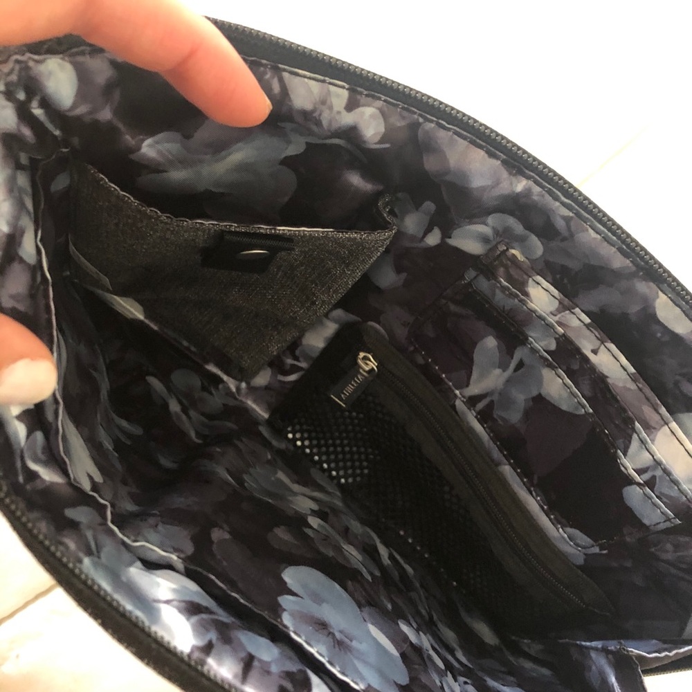 Athleta Travel Organizer Pouch